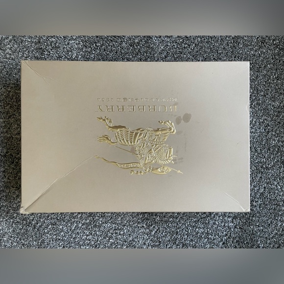 Burberry knee high rain boots - Picture 2 of 5